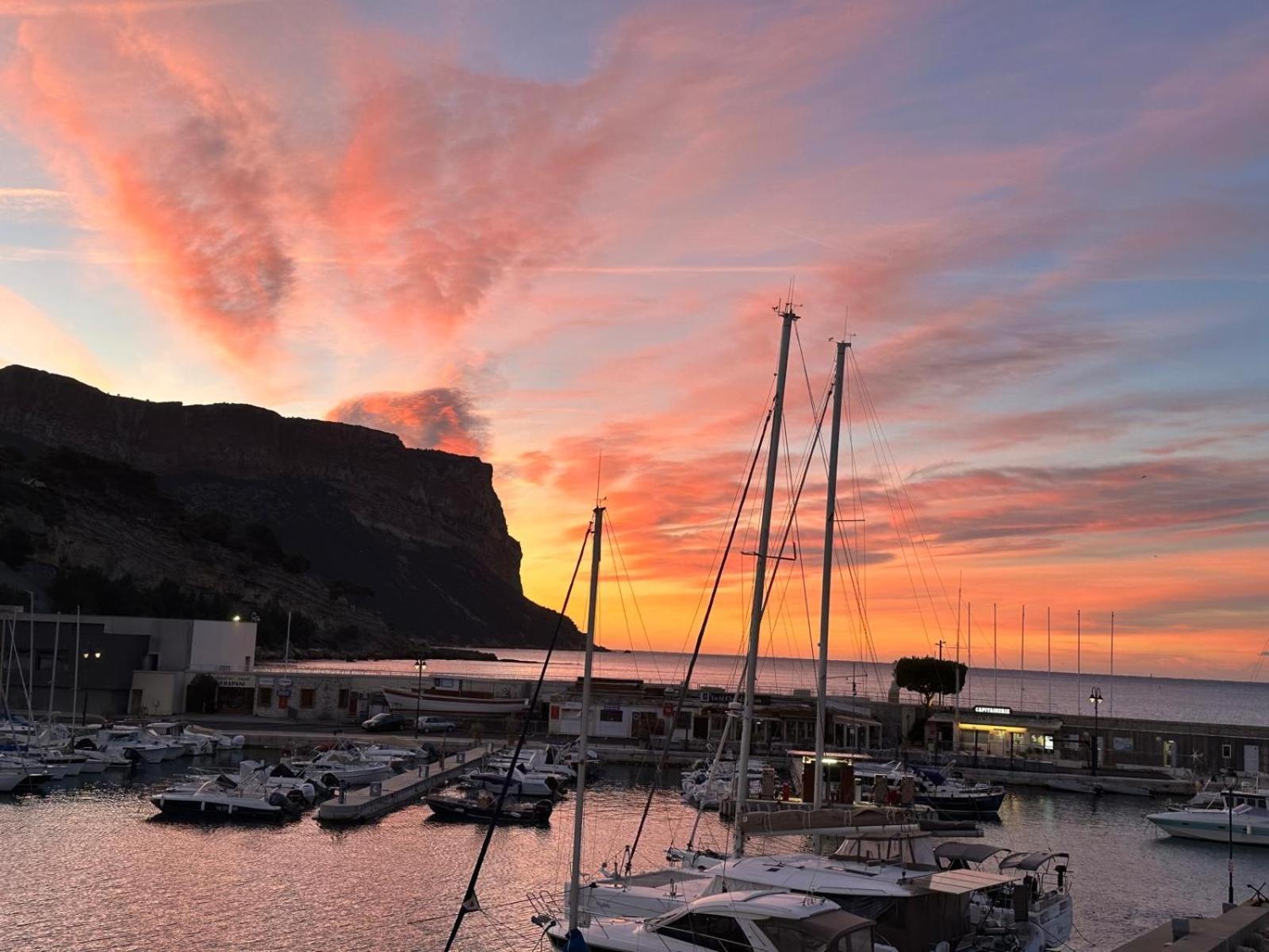 Cassis, Le Grand Bleu, Triplex Vue Mer, Port Plage 10Mn A Pieds Kültér fotó